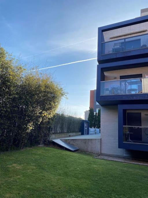 Precioso - Moderno Terraza Y Parking, 2 Hab, 2 Banos, 6-7 Pers - Dispo Abril Y Mayo Llanes Εξωτερικό φωτογραφία